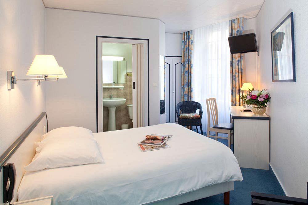 Hotel Suzane Angers Exterior foto