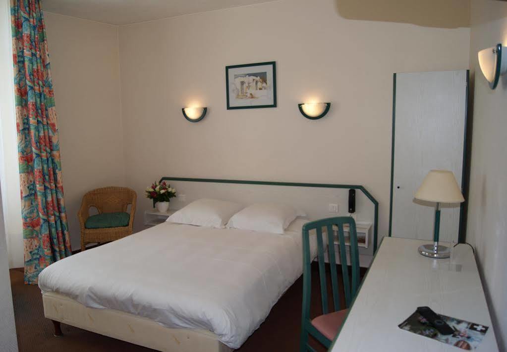 Hotel Suzane Angers Exterior foto
